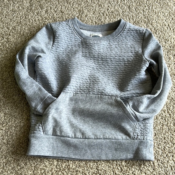 ON Kangaroo Pouch Crewneck - Picture 1 of 4